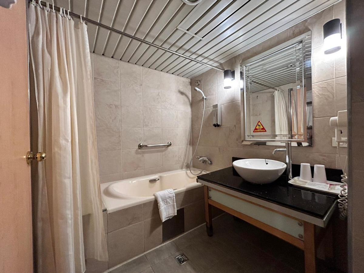 Guide Hotel Zhongli Zhongzheng Таоюань Экстерьер фото